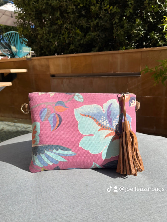 Flower pouch